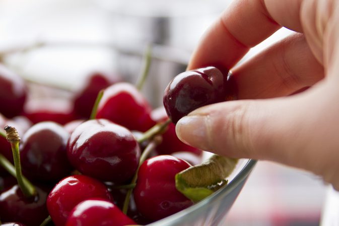 Ăn cherry có tác dụng gì? Ăn cherry có nóng không