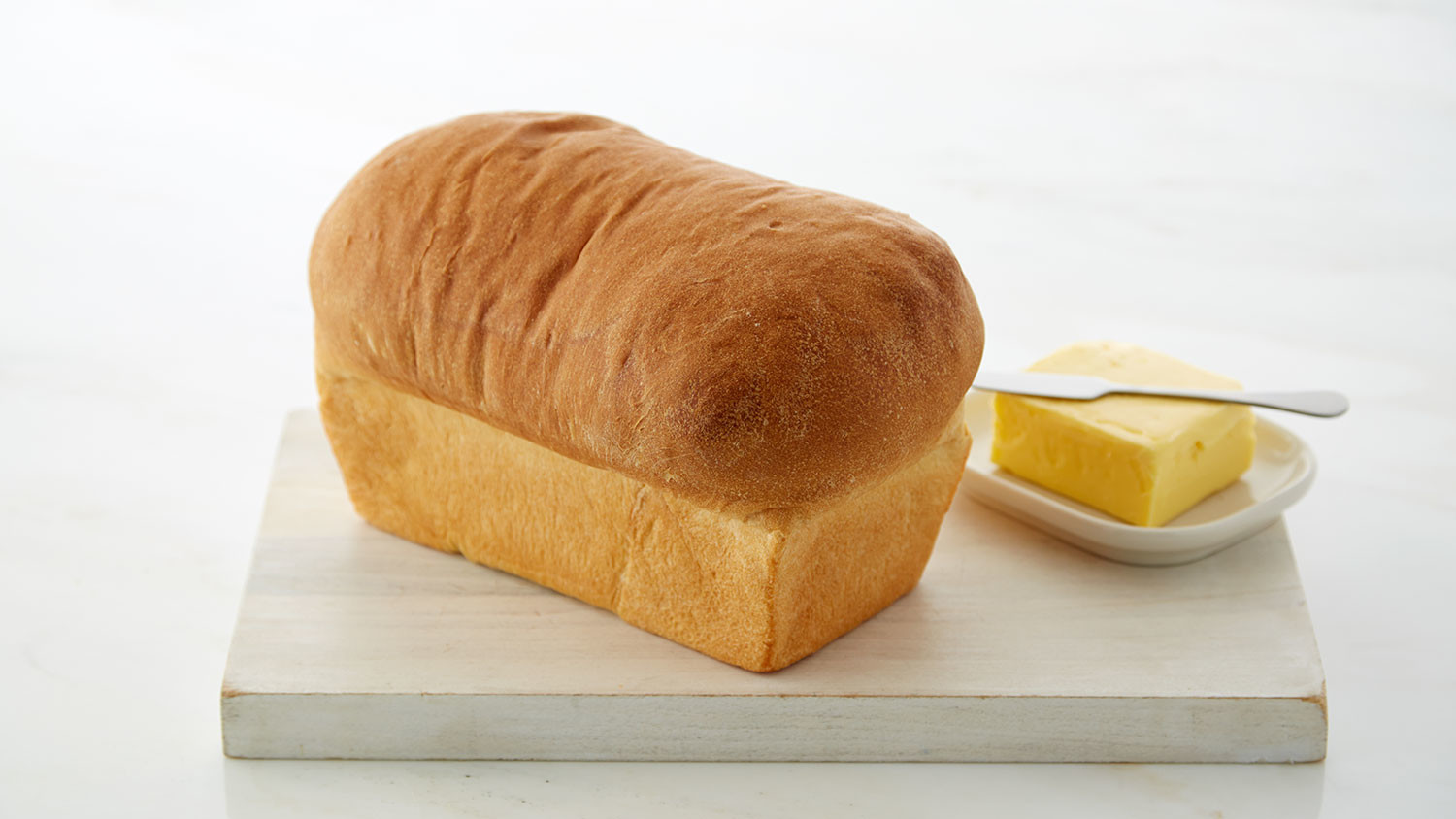 Ăn bánh mì có nổi mụn không? Ăn bánh mì trắng có béo không